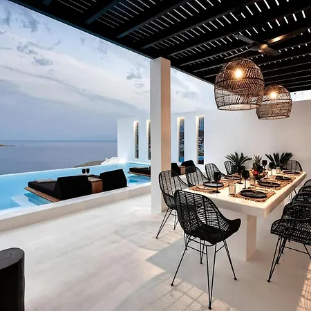 別荘 With Fantastic Terrace-sea Views *